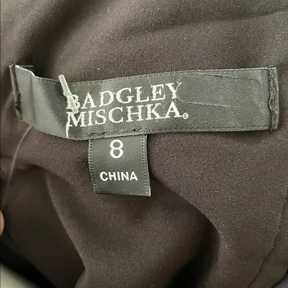 Badgley Mischka Pleated Gown, 8 - Picture 4 of 16